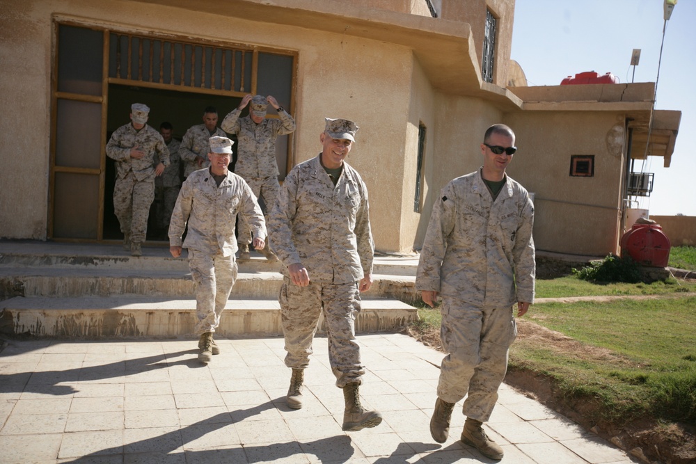 Marine commander visits Marines, civic leaders