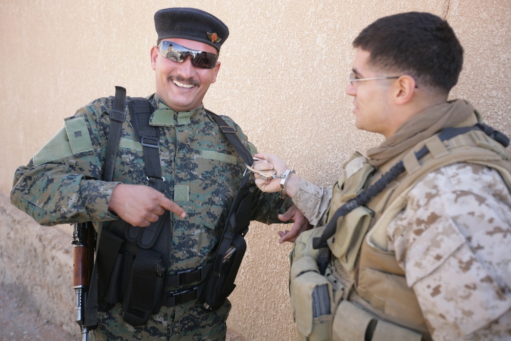 Marine commander visits Marines, civic leaders