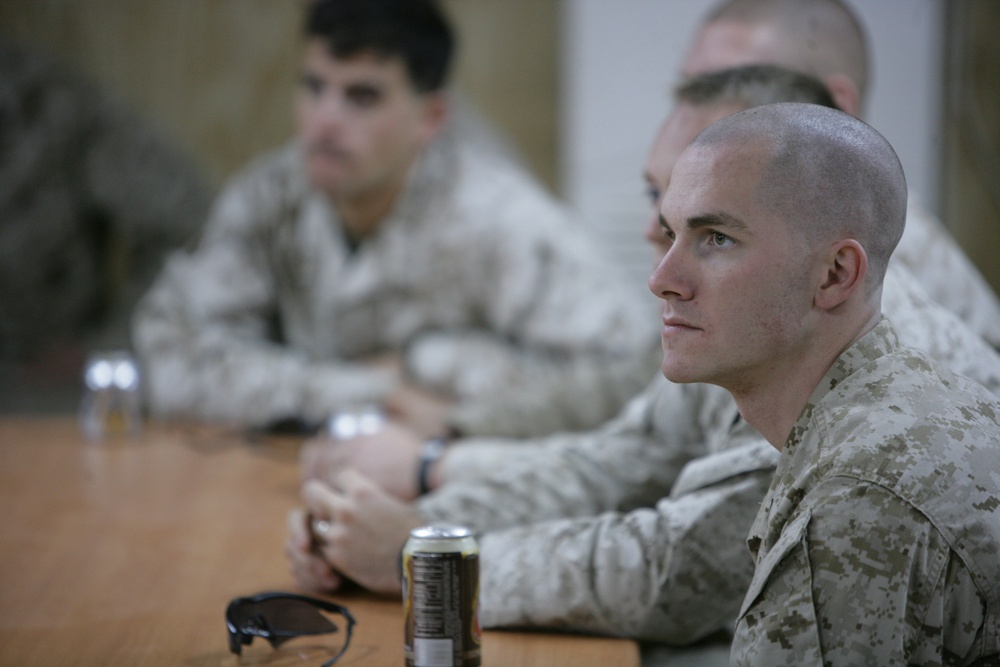 Marine commander visits Marines, civic leaders