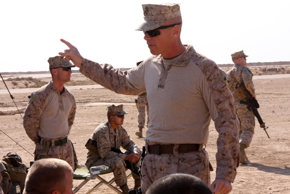 Marines conduct flight operations in Iraq