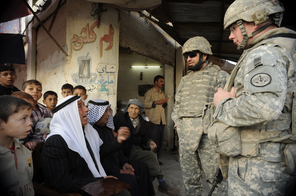 Patrol in Hammam Al Alill, Iraq