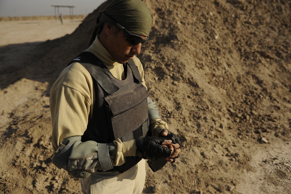 Iraqi Police Training at Forward Operating Base Echo