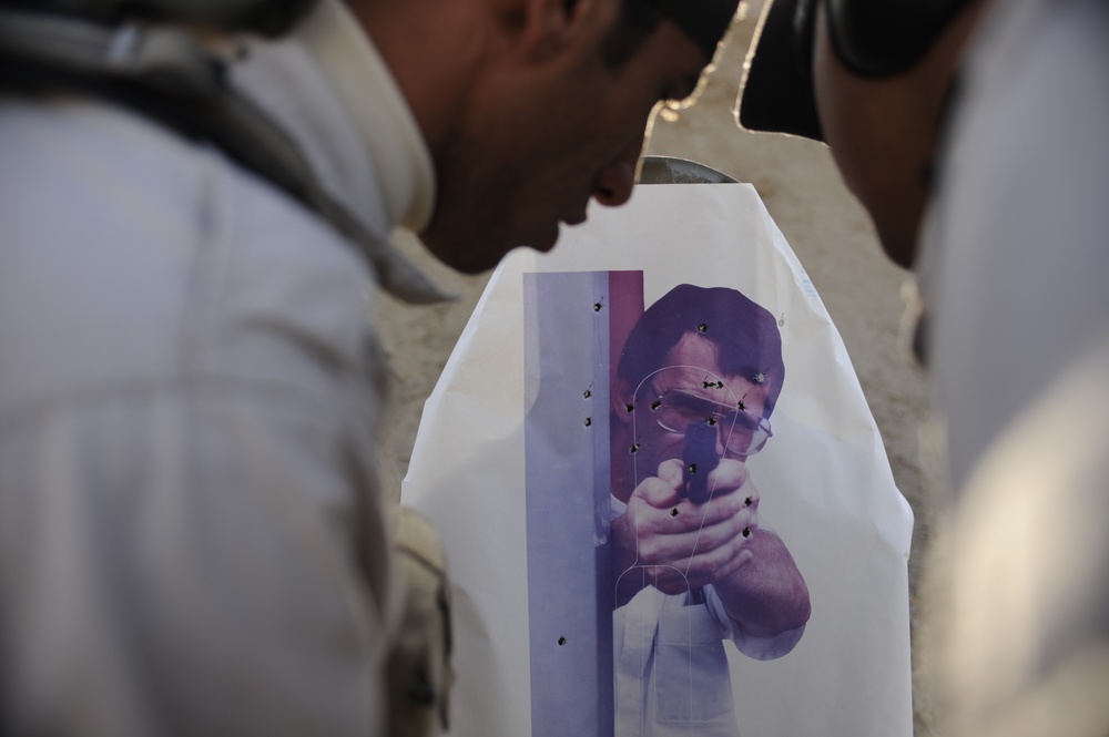 Iraqi Police Training at Forward Operating Base Echo