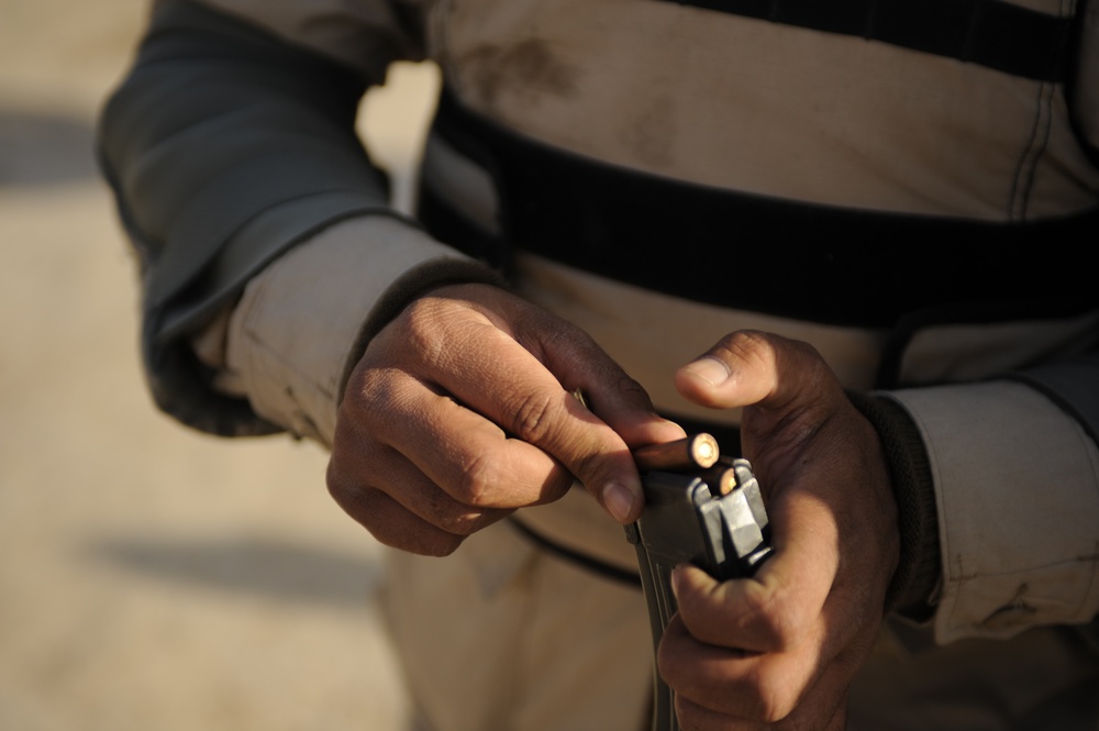 Iraqi Police Training at Forward Operating Base Echo