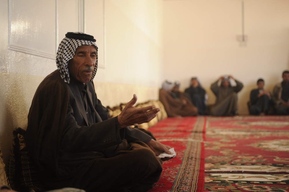 Meet with Sheiks and hand out supplies in Shinafiyah Iraq