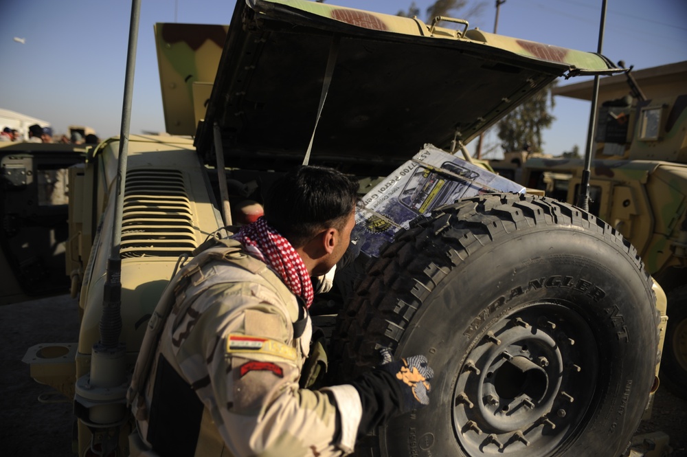 Meet with Sheiks and hand out supplies in Shinafiyah Iraq