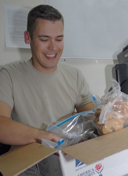 Air Force Amputee Returns to Southwest Asia, Spends Holidays in AOR