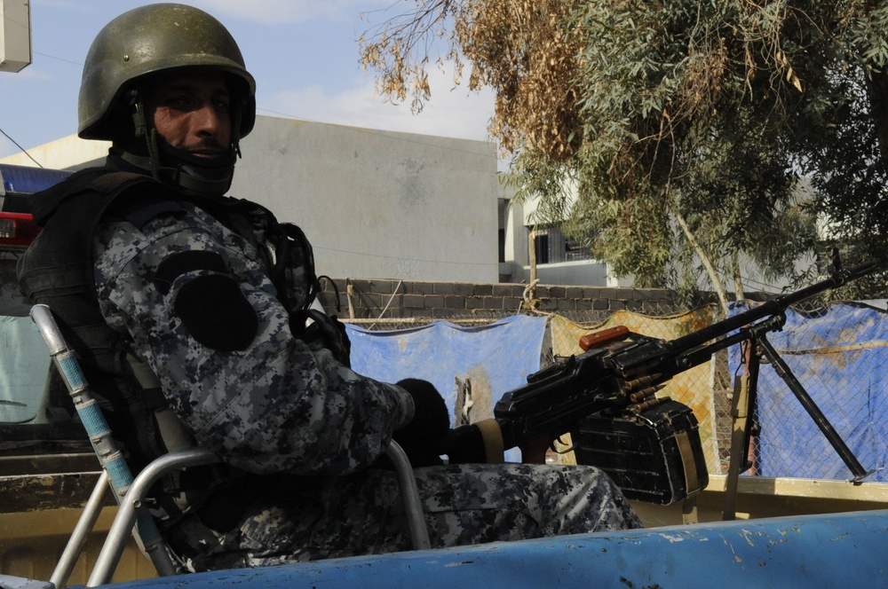 Patrol and search in Baghdad