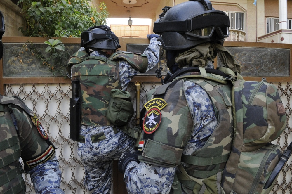 Patrol and search in Baghdad