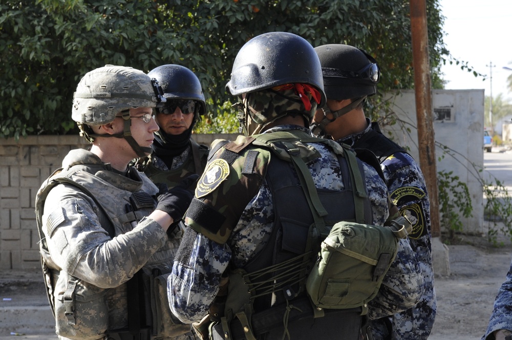 Patrol and search in Baghdad
