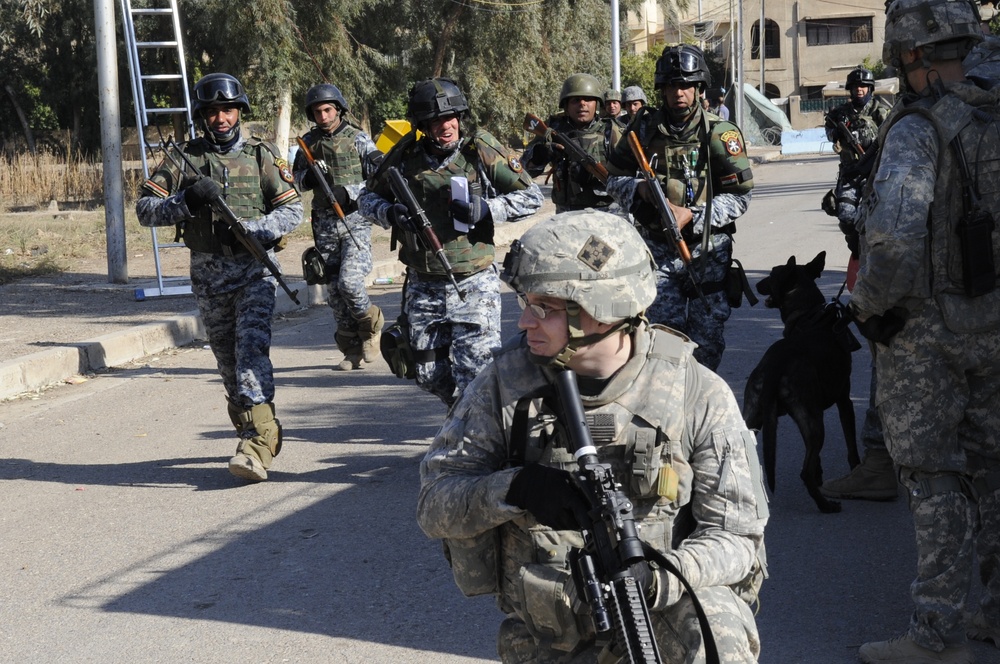 Patrol and search in Baghdad
