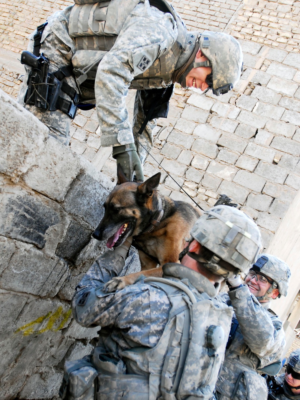 NP Ready to Take Lead in Abu T'shir; Comanche Soldiers Provide Over Watch, Inspect Vacant Properties