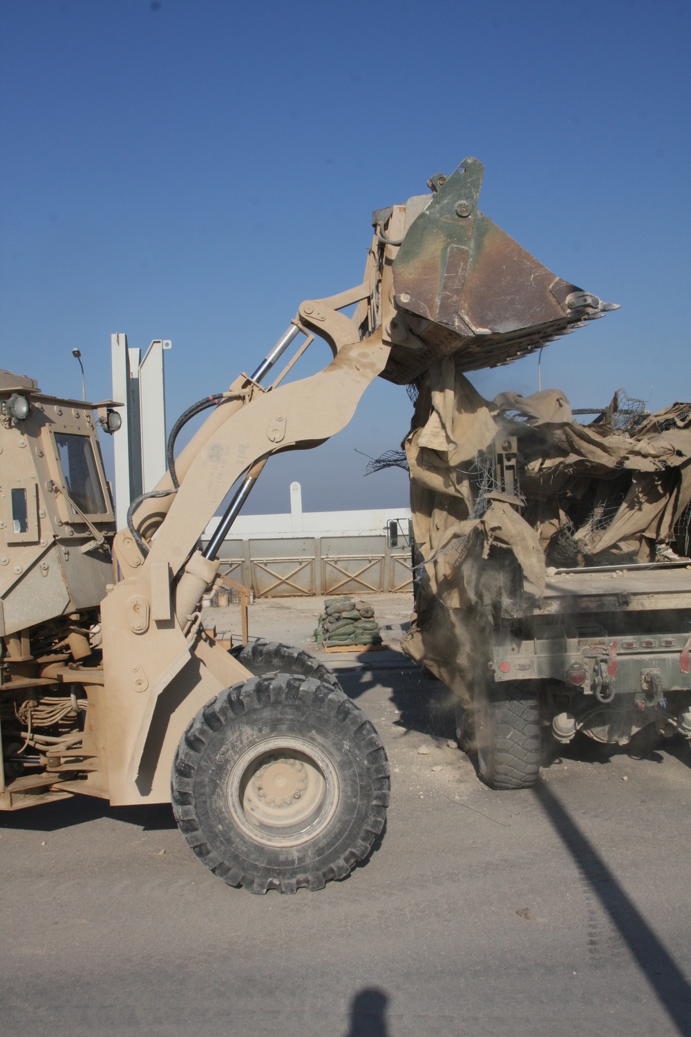 Dumping at Haditha Dam