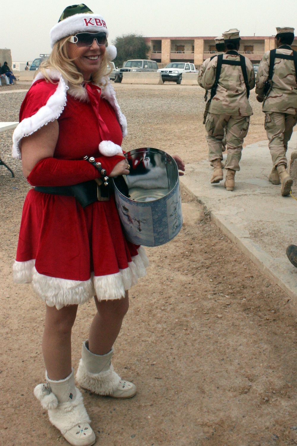 Service Members Celebrate Christmas at Camp Ramadi