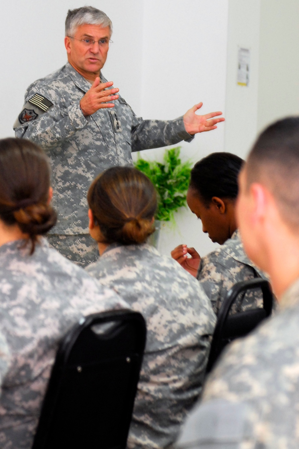 Army Chief of Staff visits Forward Operating Base Warrior Soldiers