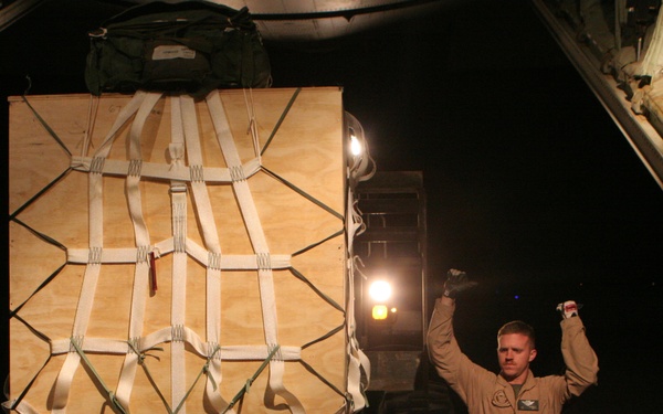 Combat Logistics Battalion 2 Supports Reconnaissance/CLB-2 Conducts Air Delivery