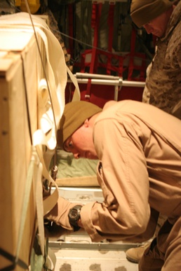 Combat Logistics Battalion 2 Supports Reconnaissance/CLB-2 Conducts Air Delivery