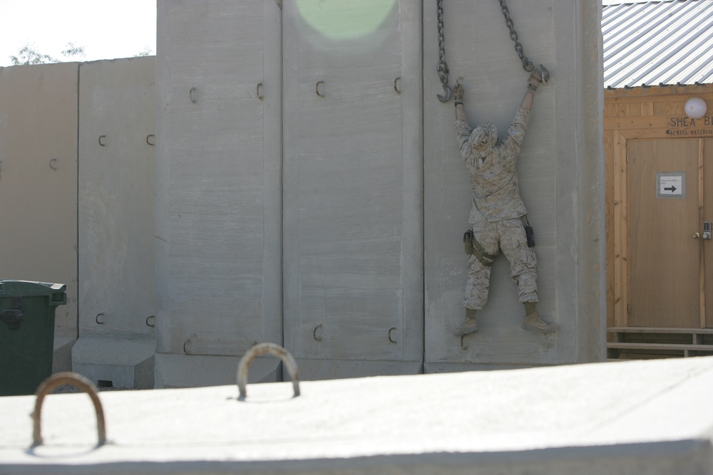 Camp Fallujah demilitarization