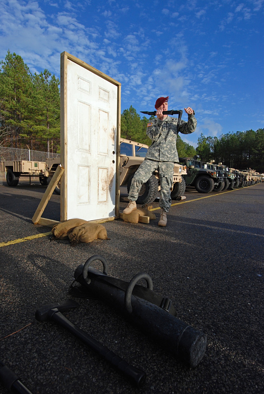 &quot;A team of teams&quot;: Cross Briefs teach Special Troops Battalion Paratroopers about unit capabilities