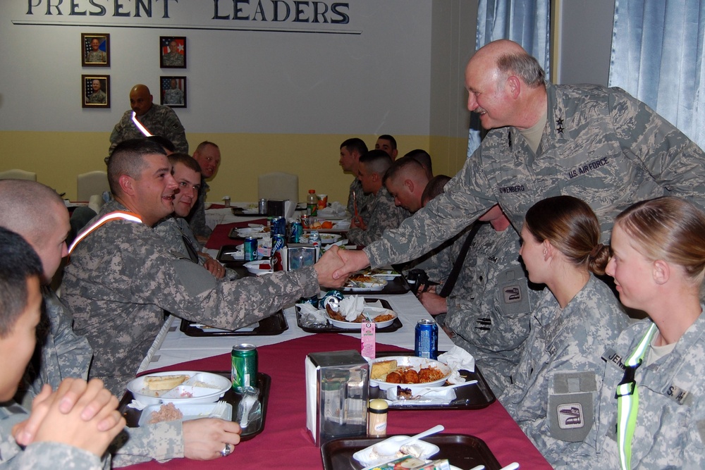 Washington General visits troops in Iraq