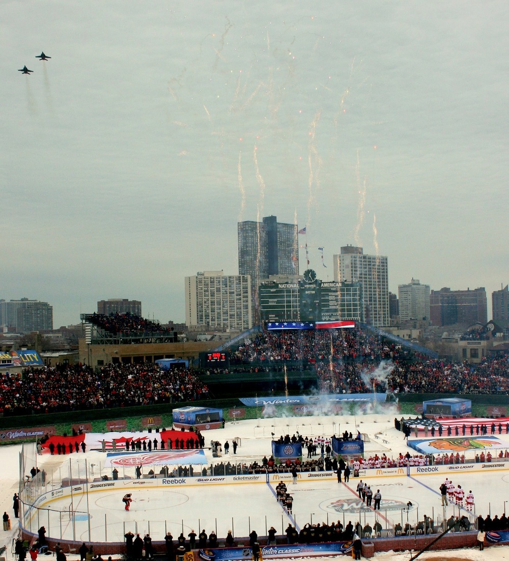 Chicagoland Soldiers and JROTC Cadets Participate in 2009 NHL Winter Classic