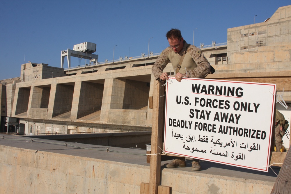 Marines demilitarize Haditha Dam, return to Iraqi people