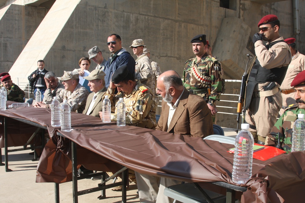 Marines demilitarize Haditha Dam, return to Iraqi people