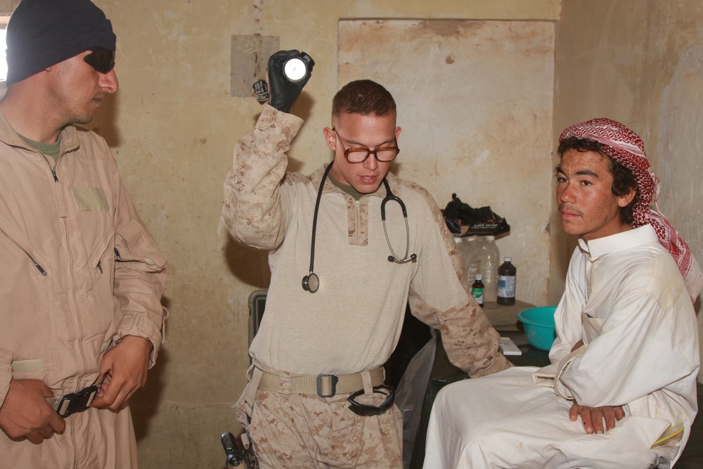 Soldiers Patrolling in Albo Hayat, Iraq