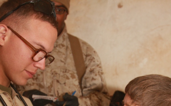 Soldiers Patrolling in Albo Hayat, Iraq