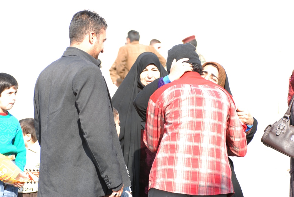 Iraqi detainees released in Ghazaliya