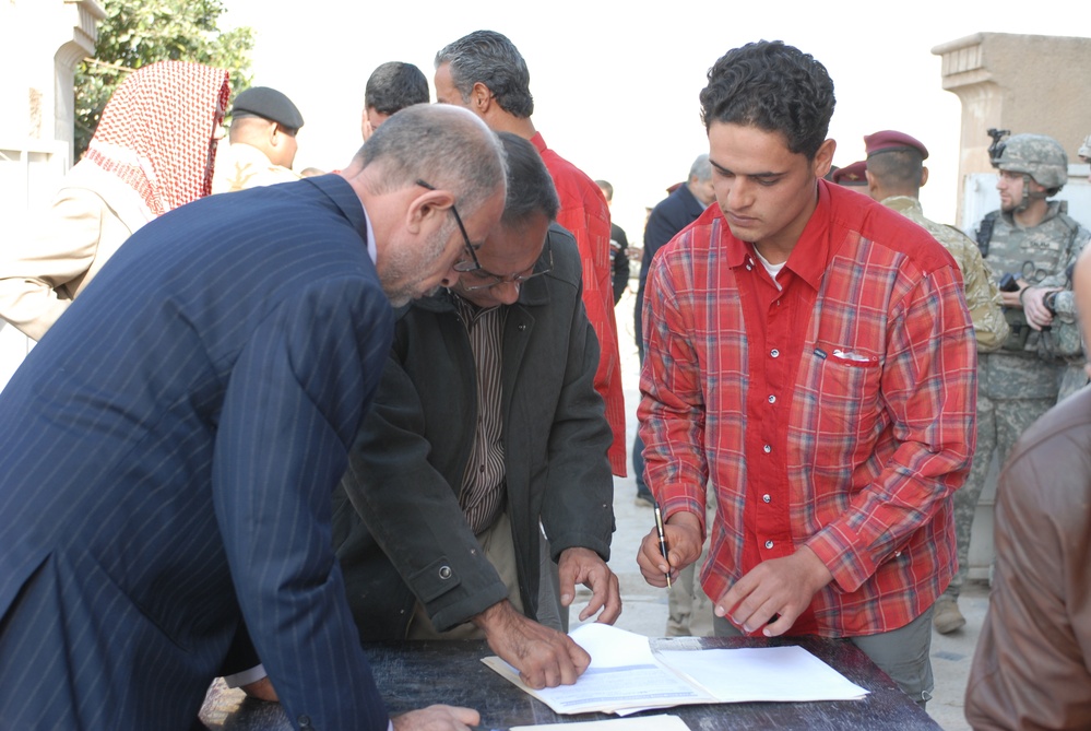 Iraqi detainees released in Ghazaliya