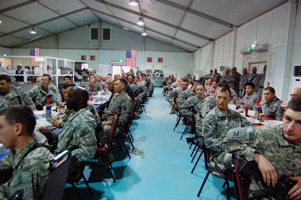 Washington Governor Christine Gregoire Visits Troops in Iraq