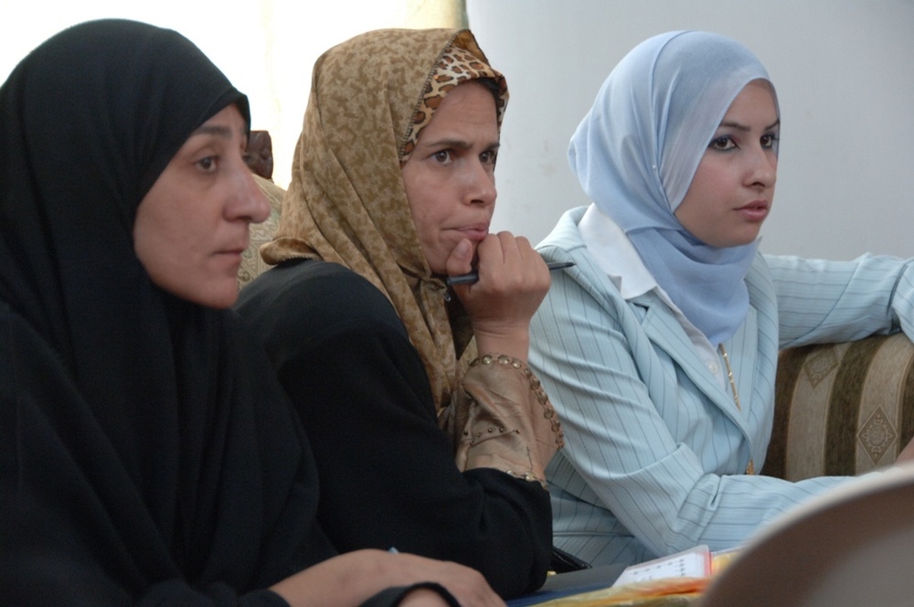 Women's educational initiatives take priority in Multi-National Division - Center