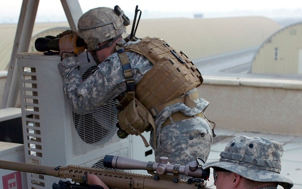 Paratroopers assist with security during National Police graduation ceremony