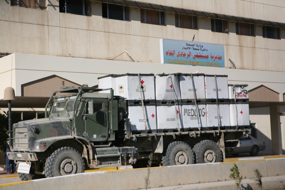 Coalition forces pay visit to hospital, donate supplies