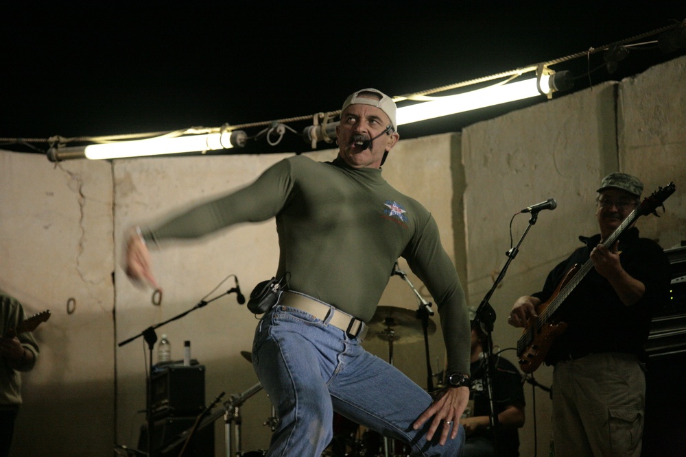 Aaron tippin clearance tour