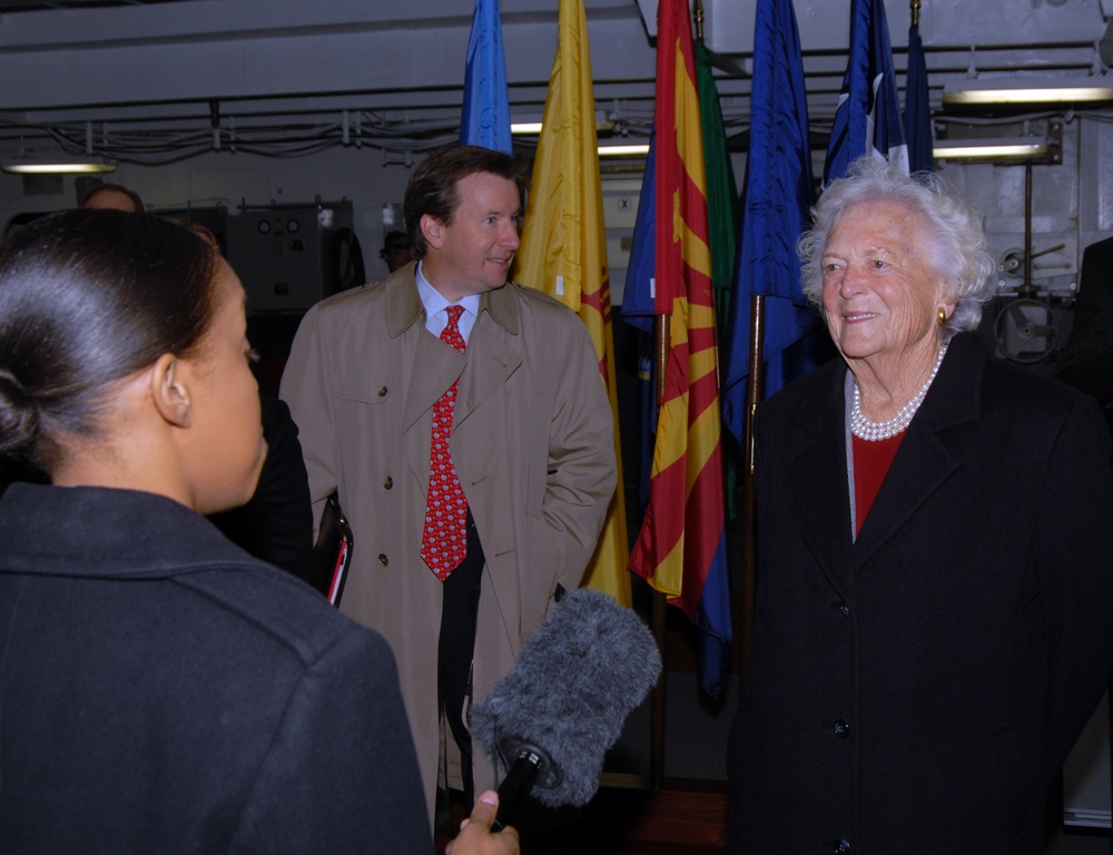 Former first lady tours USS George H.W. Bush