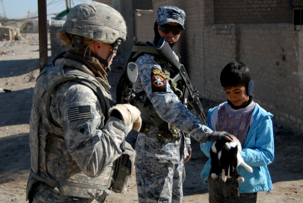 Police patrol in Eskan
