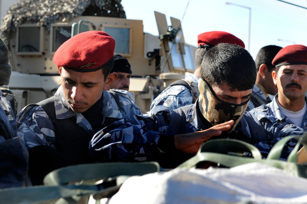 Medical supplies handed out to Basra Hospital