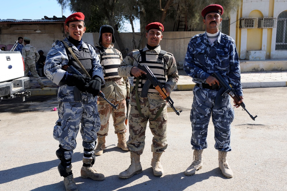 Medical supplies handed out to Basra Hospital