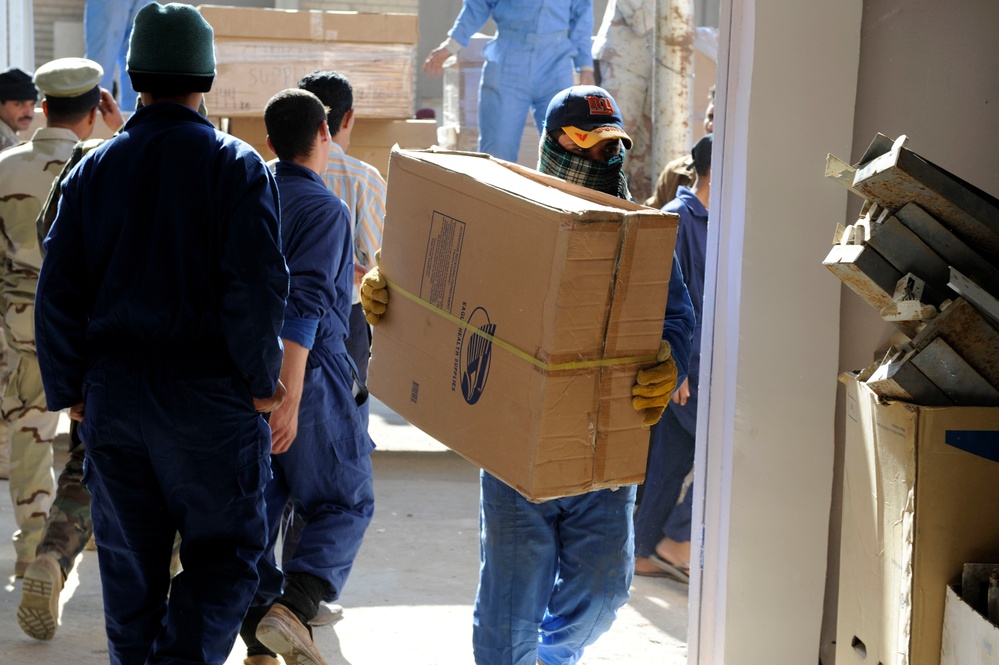 Medical supplies handed out to Basra Hospital