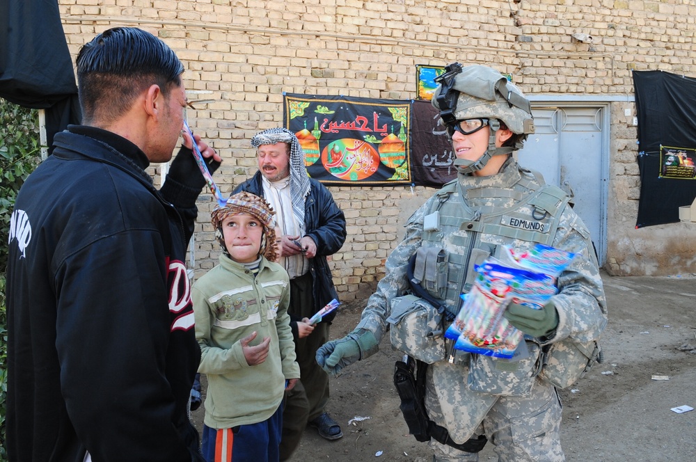 Market patrol in Balad