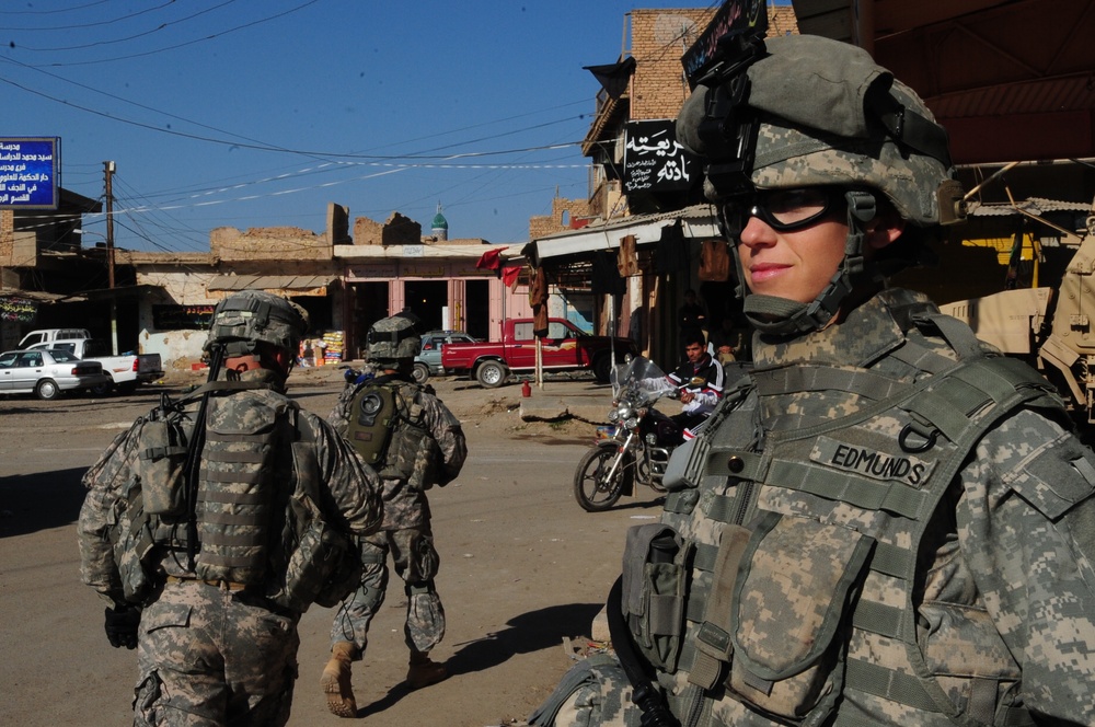 Market patrol in Balad