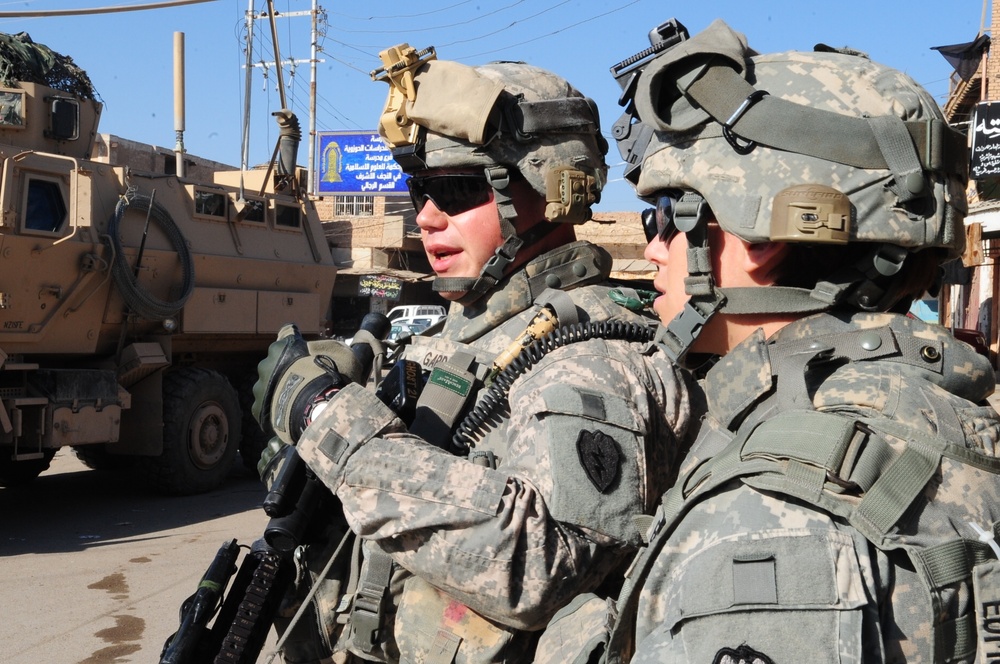 Market patrol in Balad