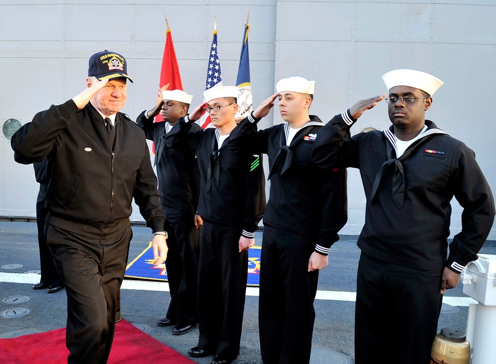 Chief of Naval Operations Visits USS Nashville