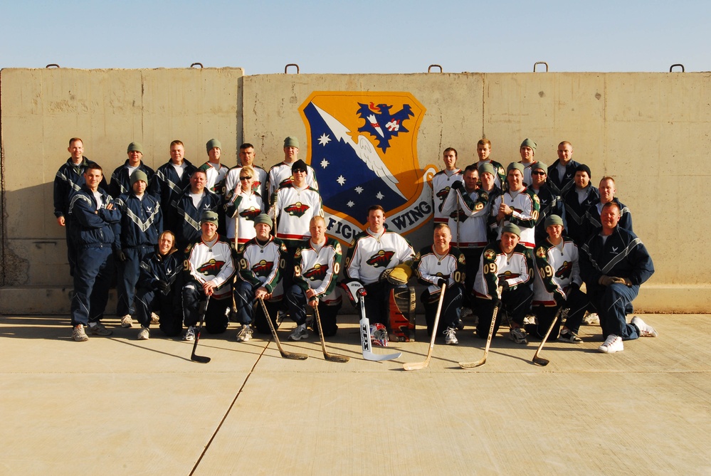 Minnesota Hockey Day in Iraq