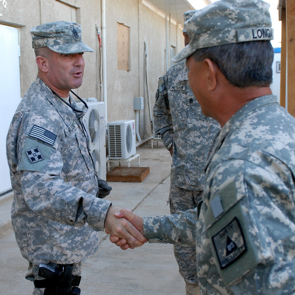 Multi-National Force - Iraq senior enlisted leader visits Watchdogs