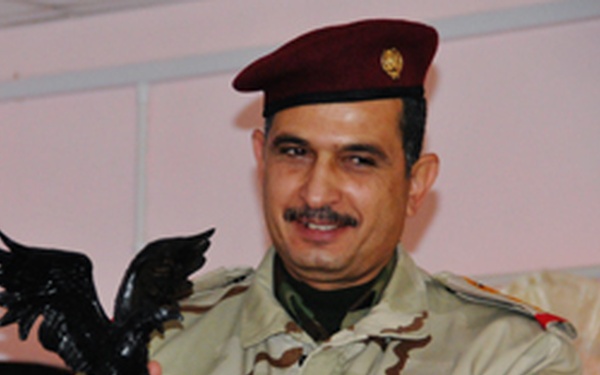 8th Iraqi Army Division hosts three star promotion ceremony