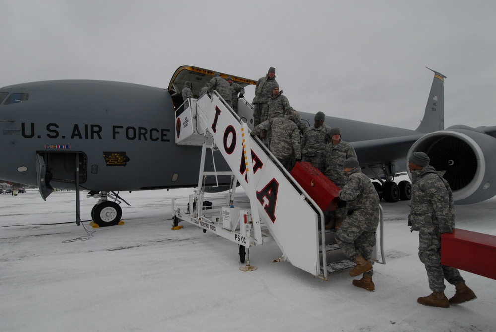 Iowa Guard Soldiers Depart for Inauguration Duty