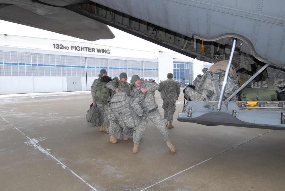 Iowa Guard Soldiers Depart for Inauguration Duty